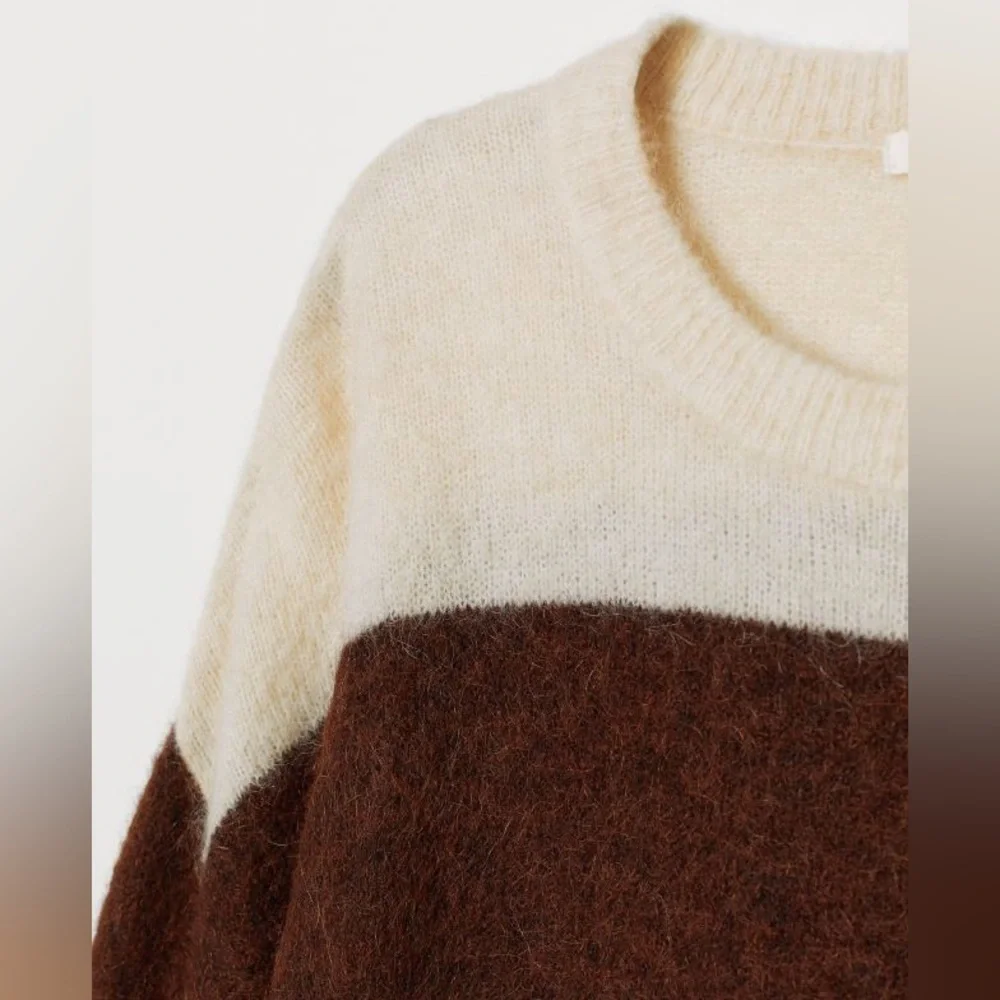 H&M oversized color block knit Crewneck sweater size large - Picture 2 of 10